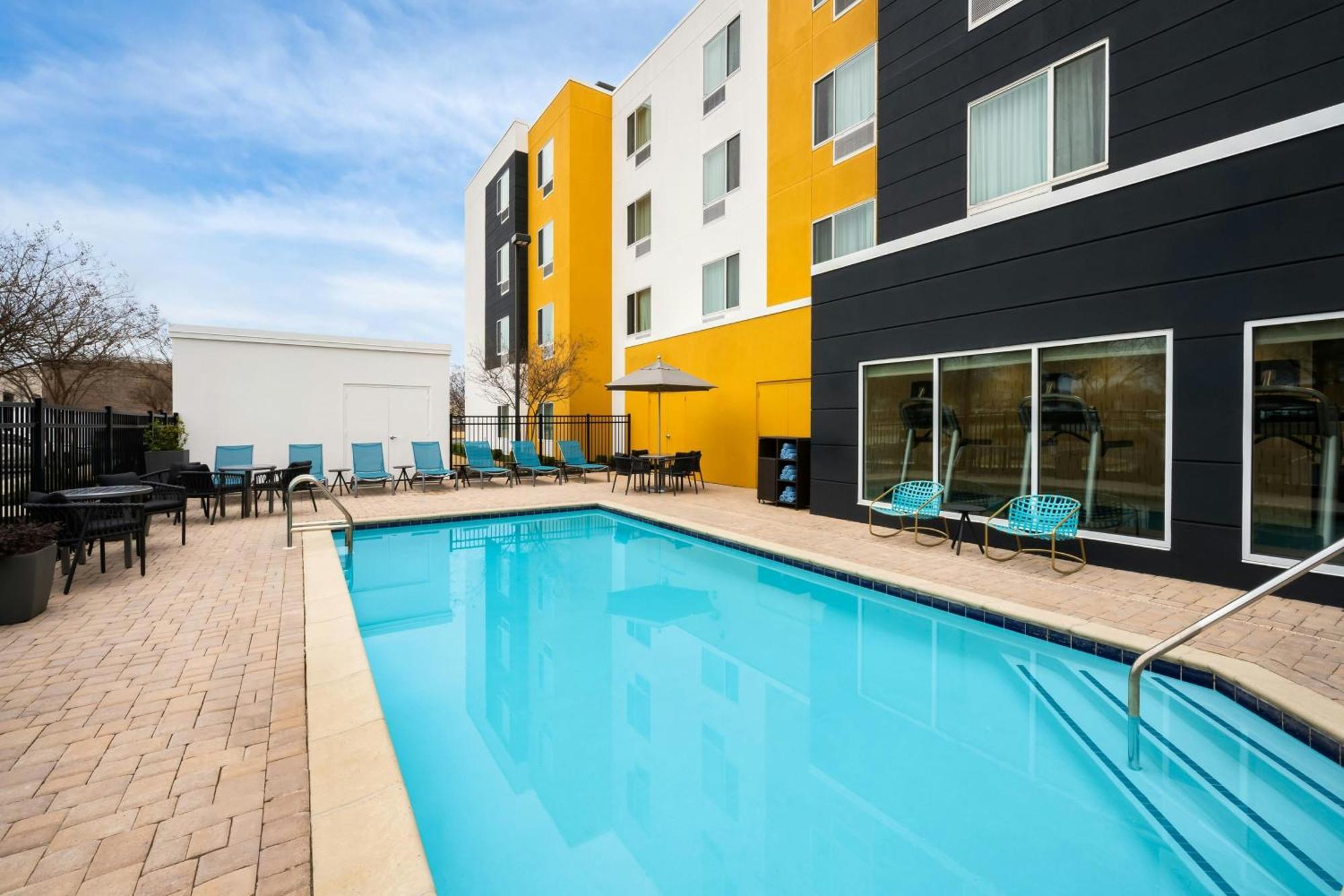 Towneplace Suites By Marriott Montgomery Eastchase Exterior foto