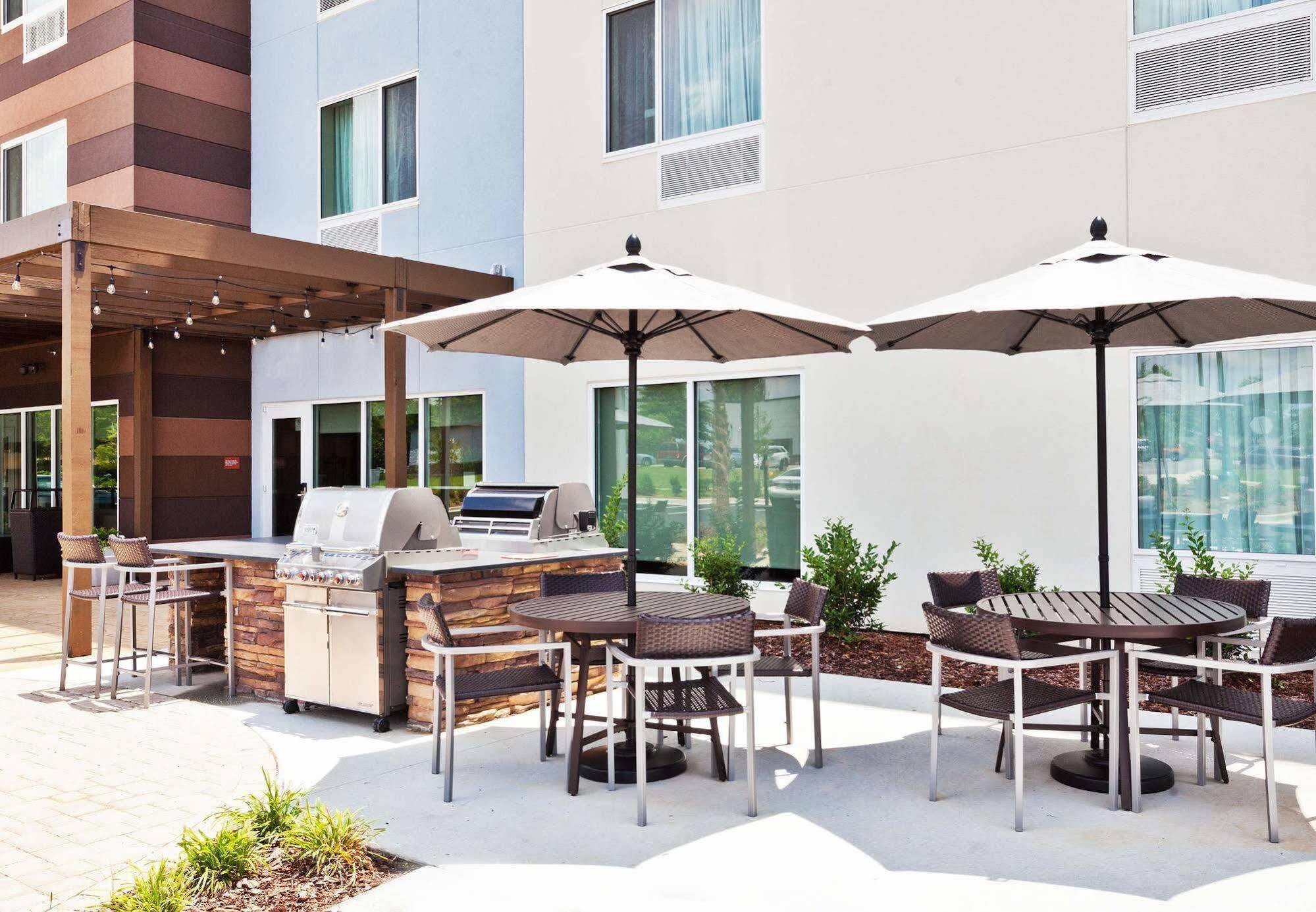 Towneplace Suites By Marriott Montgomery Eastchase Exterior foto